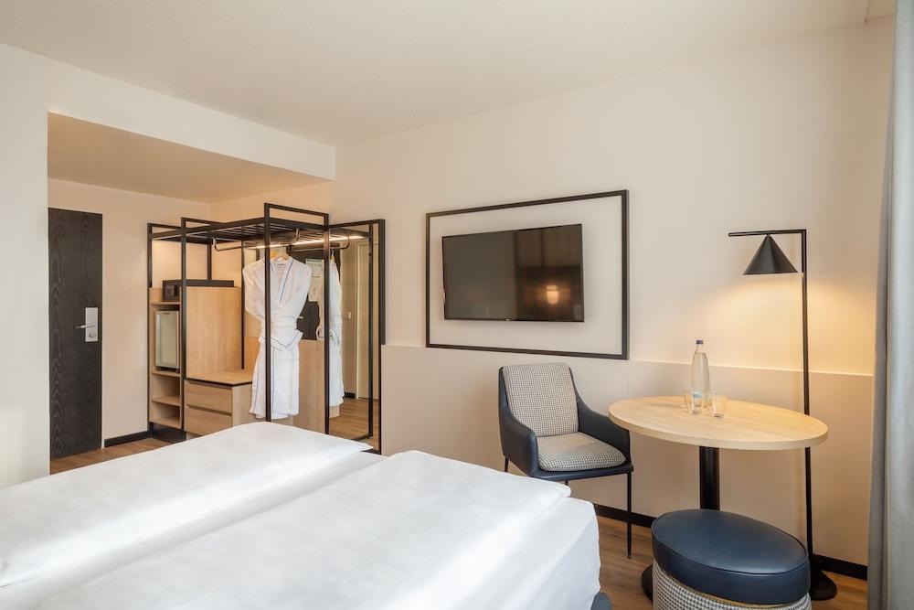 Center Affiliated By Meliá Hotel 4*