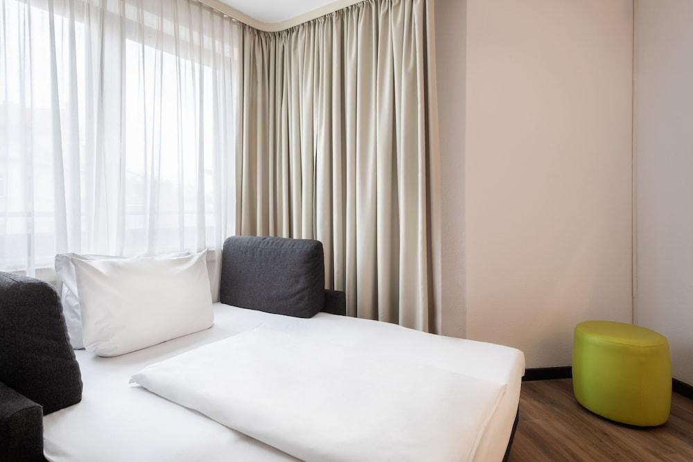 Hotel Center Affiliated By Meliá